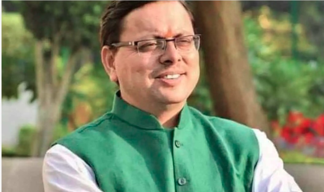 मुख्यमंत्री धामी ने सीबीएसई 12वीं की टॉपर अरीना रघुवंशी को फोन कर दी बधाई