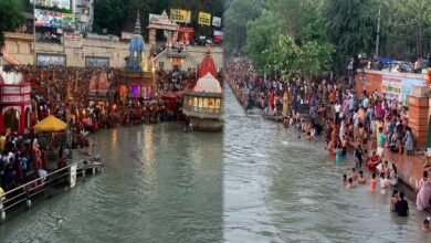 गंगा दशहरा पर हरकी पैड़ी में उमड़ा आस्था का सैलाब, श्रद्धालुओं ने मां गंगा में लगाई डुबकी