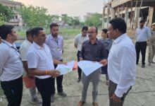 आवास सचिव ने रुद्रपुर में विभिन्न निर्माणाधीन एवं प्रस्तावित परियोजनाओं का किया स्थलीय निरीक्षण