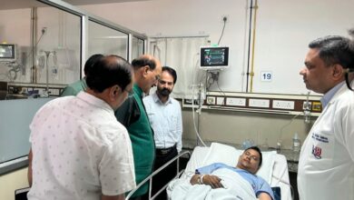 पैनेसिया हॉस्पिटल अग्निकांड- स्वास्थ्य मंत्री सुबोध उनियाल ने जाना मरीजों एवं घायल पुलिसकर्मियों का हाल