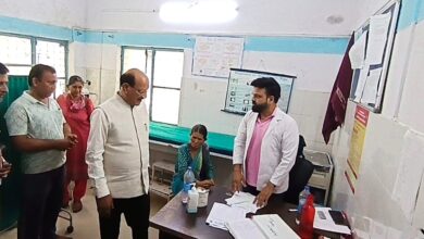 स्वास्थ्य मंत्री सुबोध उनियाल ने सामुदायिक स्वास्थ्य केंद्र रायपुर का किया औचक निरीक्षण
