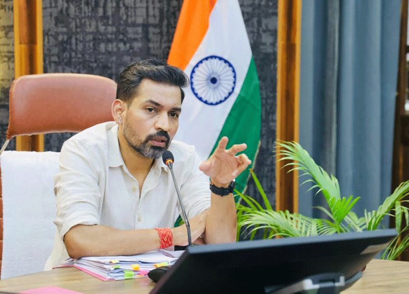 जिला प्रशासन की संवेदनशील पहल : गंभीर बीमारियों से जूझ रहे बच्चों को मिलेगा निःशुल्क उपचार