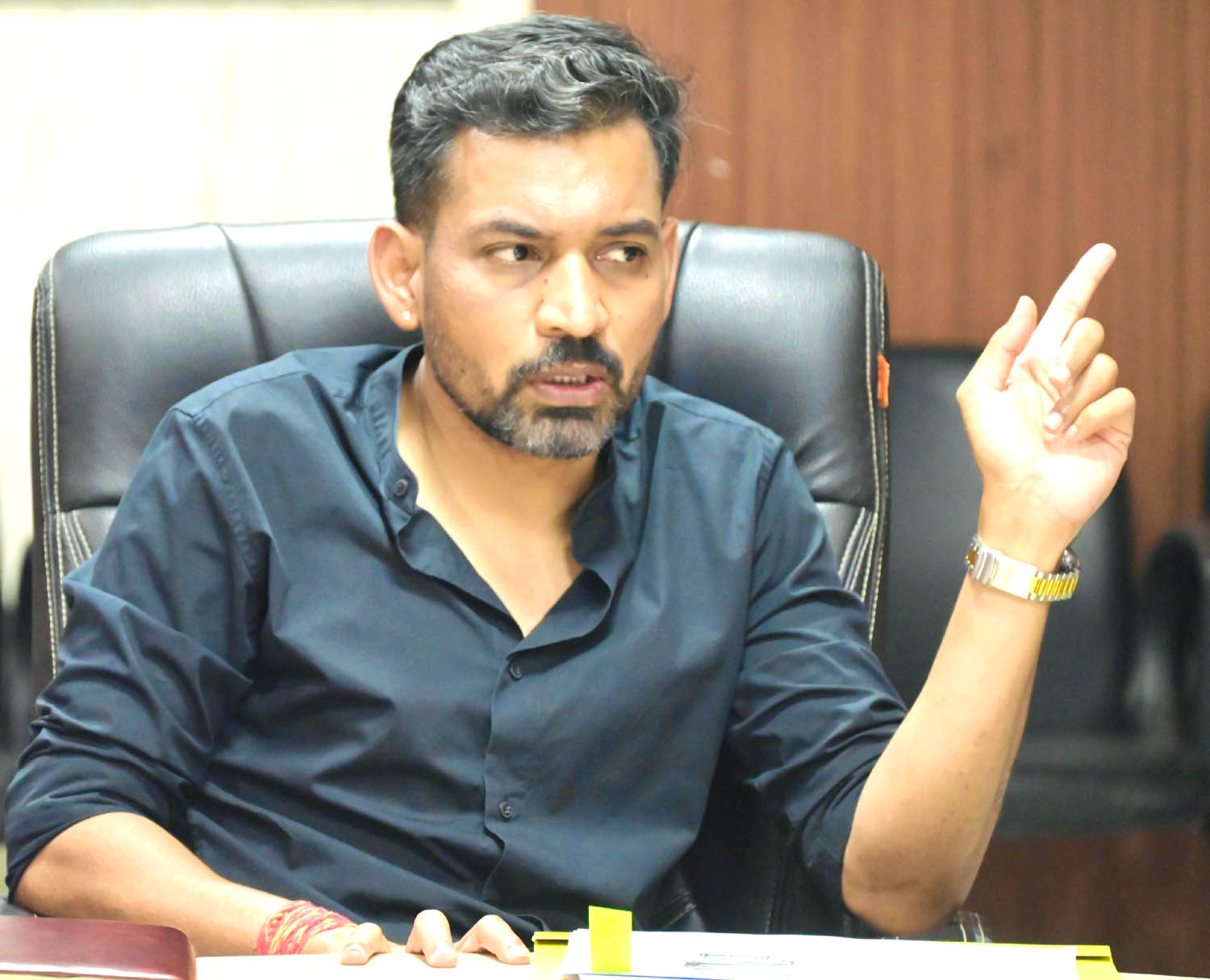 कूड़ा उठान एवं निस्तारण कार्यों की माइक्रो स्तर पर की जाएगी निगरानी : डॉ० आशीष चौहान कूड़ा उठान एवं निस्तारण कार्यों की माइक्रो स्तर पर की जाएगी निगरानी : डॉ० आशीष चौहान
