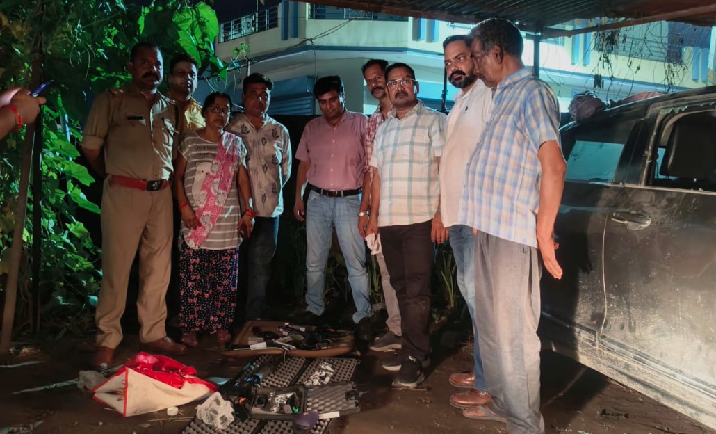 काशीपुर में STF की बड़ी कार्रवाई, कार से भारी मात्रा में अवैध हथियार और 237 कारतूस बरामद
