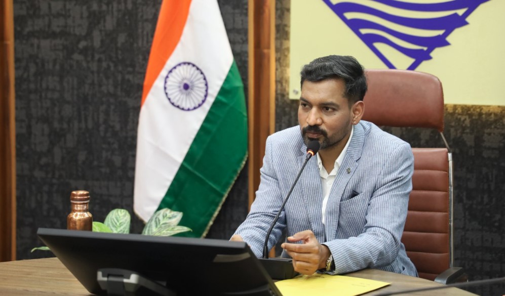 हर पात्र मतदाता का नाम सूची में सुनिश्चित करने के लिए जिला प्रशासन पूरी तरह सक्रिय- डॉ0 आशीष चौहान