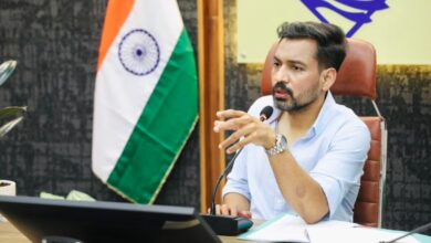 त्रिवेणी घाट से गंगा कॉरिडोर तक- अर्द्धकुंभ-2027 की परियोजनाओं पर डीएम ने की विस्तृत समीक्षा