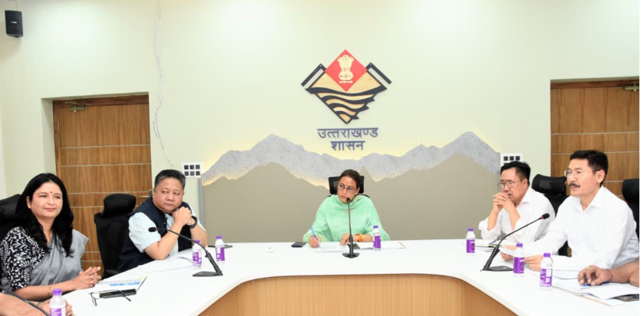 राशन कार्ड बनवाने के आय मानकों की होगी समीक्षा : रेखा आर्या