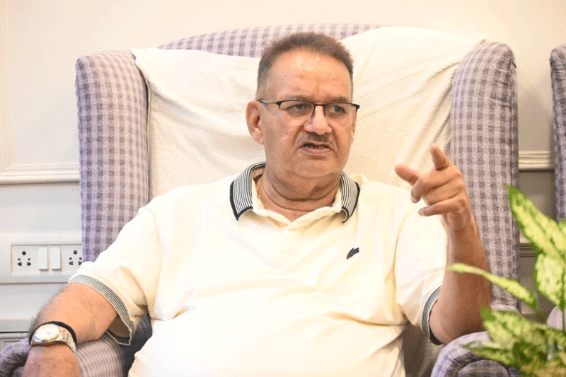 सैनिक कल्याण मंत्री गणेश जोशी ने की सैनिक कल्याण विभाग की समीक्षा