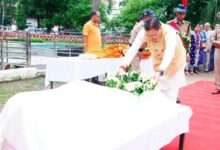 मुख्यमंत्री धामी ने स्व. मनोज मनराल को दी श्रद्धांजलि
