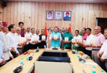 ‘‘मुख्यमंत्री ने किया ‘सेवा विधि‘ पुस्तक का विमोचन‘‘