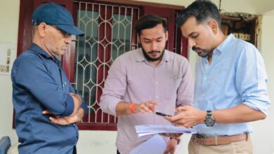 मतदाता सूची पुनरीक्षण की जमीनी पड़ताल को ग्राउंड जीरो पर उतरे डीएम