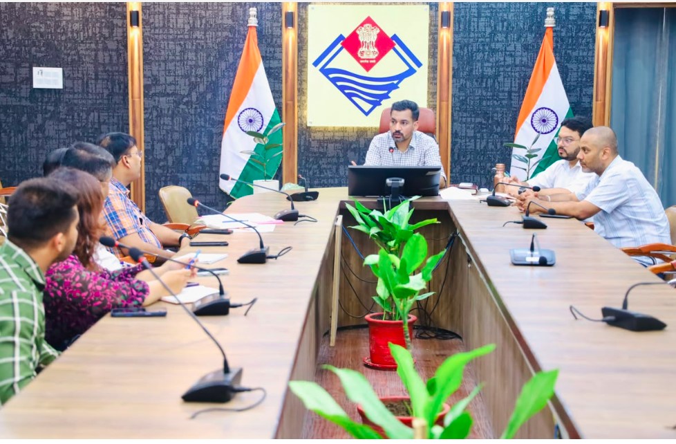 ई-ऑफिस व्यवस्था प्रभावी एवं सुगम बनाने के डीएम ने दिए निर्देश