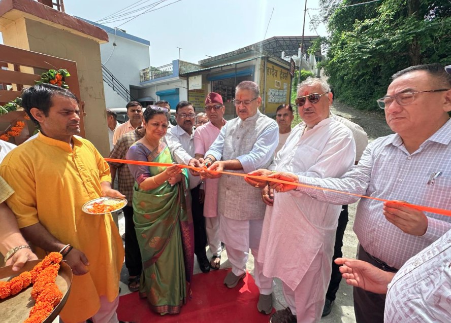 कैबिनेट मंत्री गणेश जोशी ने राजकीय आयुर्वेदिक चिकित्सालय कंडोली में आयुर्वेद उत्कर्ष केंद्र का किया उद्घाटन कैबिनेट मंत्री गणेश जोशी ने राजकीय आयुर्वेदिक चिकित्सालय कंडोली में आयुर्वेद उत्कर्ष केंद्र का किया उद्घाटन