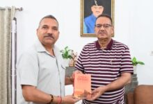 कैबिनेट मंत्री गणेश जोशी से मिले लेफ्टिनेंट जनरल (सेवानिवृत्त) अजय कुमार सिंह