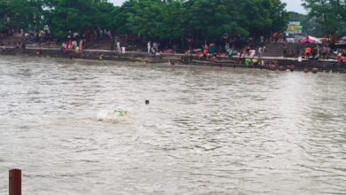कांवड़ यात्रा के दौरान SDRF की त्वरित कार्रवाई, कांगड़ा घाट पर गंगा में डूब रहे कांवड़िये को सकुशल बचाया