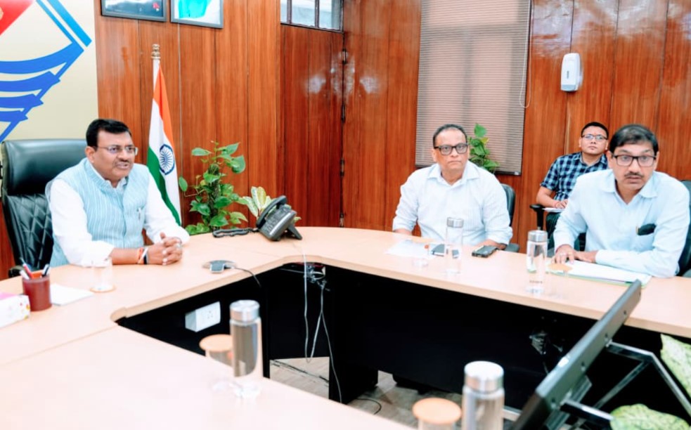 मुख्य सचिव ने ग्रोथ सेंटर्स की प्रगति के सम्बन्ध में सभी सम्बन्धित विभागों के साथ की बैठक मुख्य सचिव ने ग्रोथ सेंटर्स की प्रगति के सम्बन्ध में सभी सम्बन्धित विभागों के साथ की बैठक