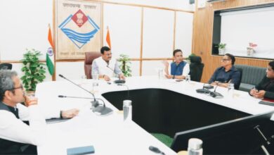 मुख्य सचिव आनन्द बर्द्धन की अध्यक्षता में हुई व्यय वित्त समिति की बैठक