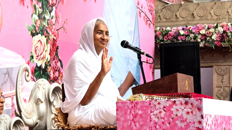 चातुर्मास में आध्यात्मिक ज्ञान की वर्षा से सराबोर हो रहे श्रद्धालु, आर्यिका रत्न पूर्णमति माताजी ने दिया आत्मचिंतन का संदेश