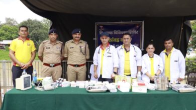 सुरक्षा, सेवा और समर्पण का संगम—SDRF ने शंकराचार्य चौक पर लगाया निःशुल्क चिकित्सा शिविर