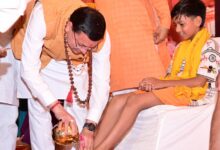 पुष्पवर्षा और चरण प्रक्षालन के साथ देवभूमि ने किया शिवभक्त कांवड़ियों का अभिनंदन