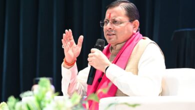 दून विश्वविद्यालय में मुख्यमंत्री ने युवाओं से किया संवाद