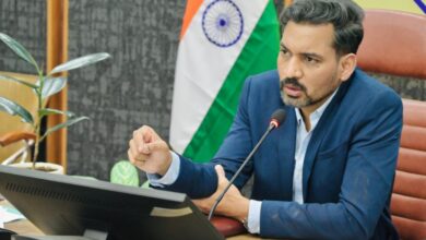 सड़क सुरक्षा में जनभागीदारी जरूरी, सभी विभाग करें समन्वित प्रयास- डीएम
