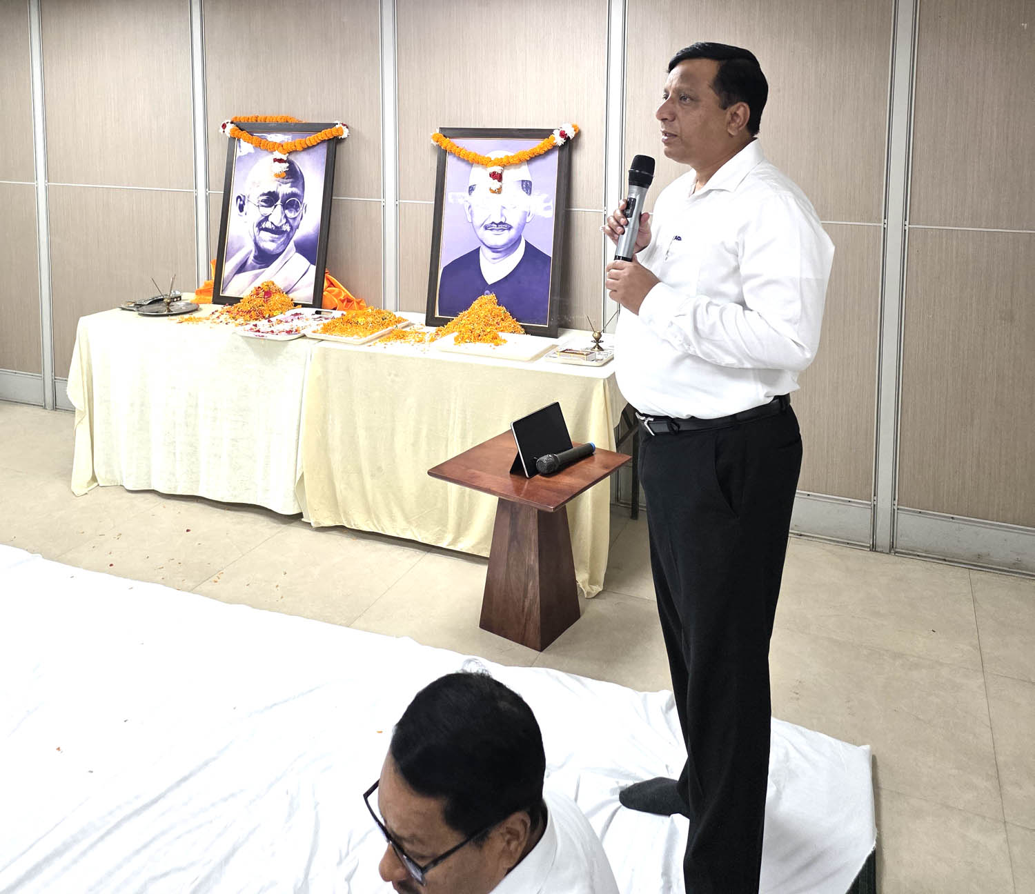 सत्य, अहिंसा और सादगी के आदर्शों को एमडीडीए ने किया नमन